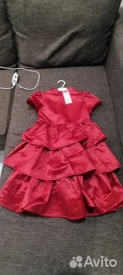 Платье на девочку размер 134-140 на 9 лет