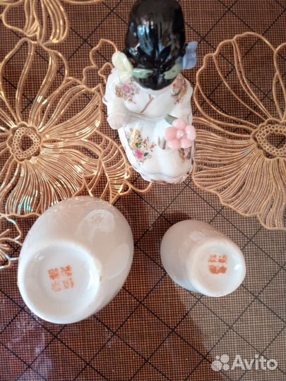 Вазочки фарфоровые маленькие и статуэтка