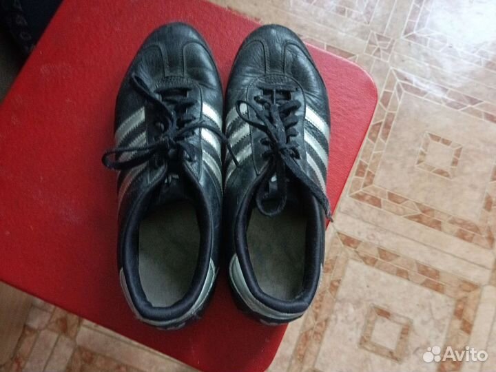 Кроссовки adidas
