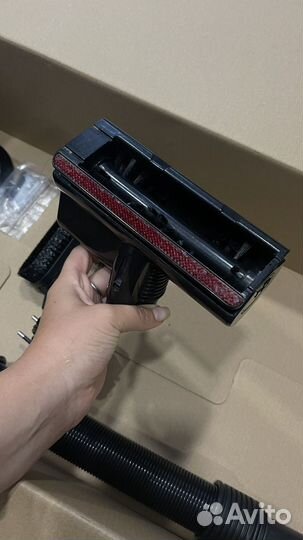 Беспроводной вертикальный пылесос