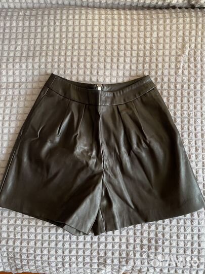 Кожаные шорты
