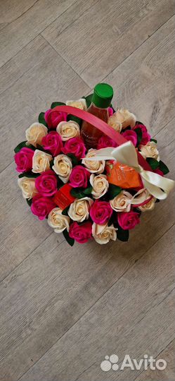 Корзина с мыльными розами