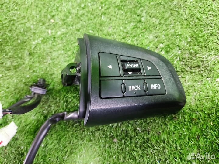 Кнопки мультимедиа на руль Mazda 3 (BL) 2013