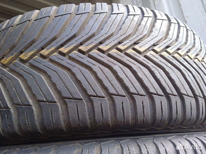 Michelin CrossClimate 2 215/55 R17