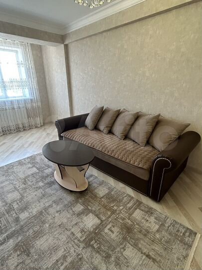2-к. квартира, 70 м², 6/9 эт.