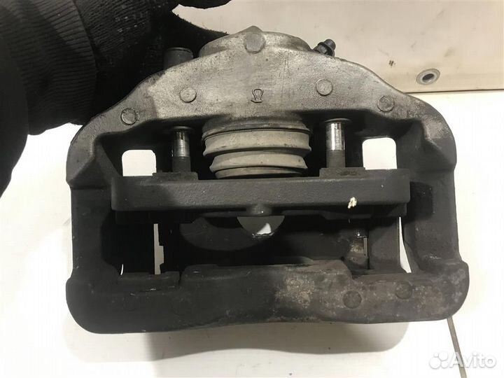 Суппорт передний левый BMW 7-серия E65/E66