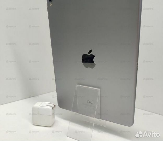 Планшет без SIM-карты Apple iPad (2021) 10.2 Wi-Fi