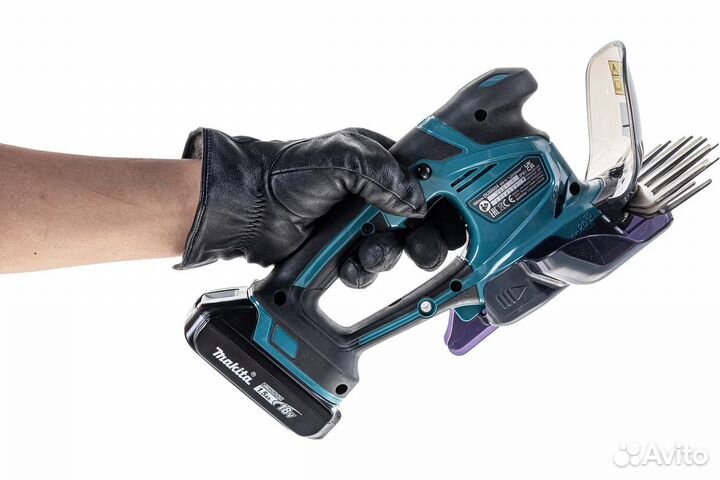 Аккумуляторный кусторез Makita LXT DUM604SYX