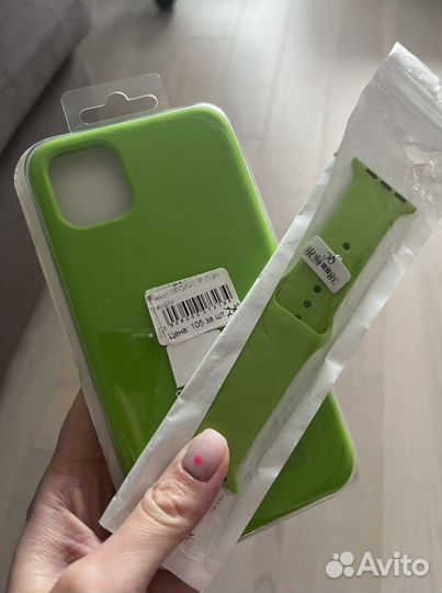 Чехол на iPhone 11 с ремешком