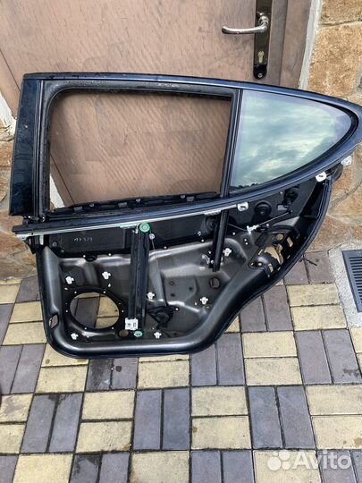 Рамка двери молдин форточка механизм Panamera 970