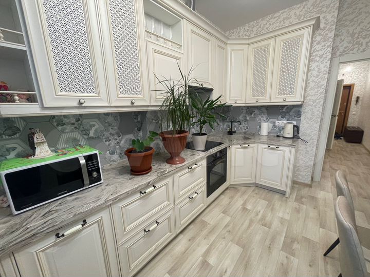 1-к. квартира, 56 м², 2/5 эт.