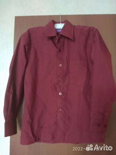 Рубашки бордовая и белая на мальчика 4-6, 122-128