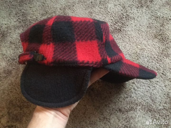 Кепки разные