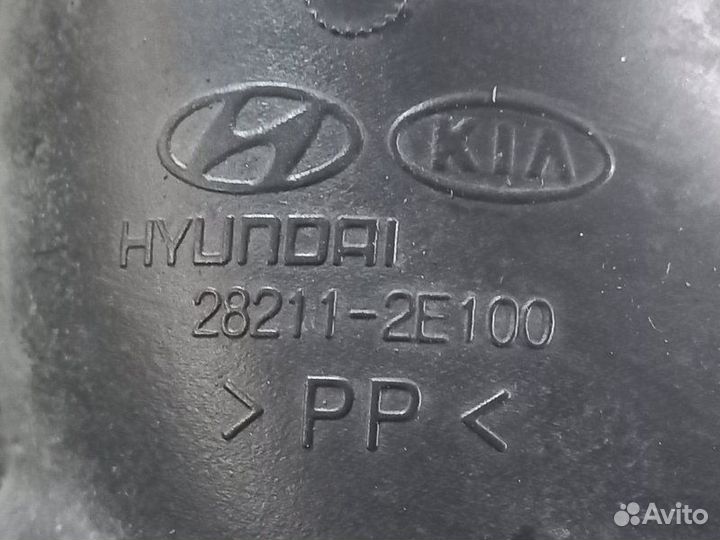 Патрубок воздушного фильтра Kia Sorento XM G4KE