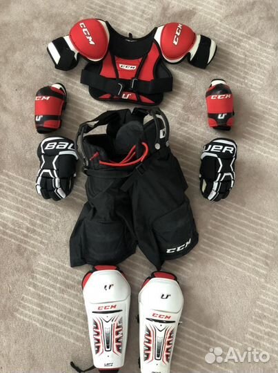 Хоккейная форма на 4-7 лет со шлемом