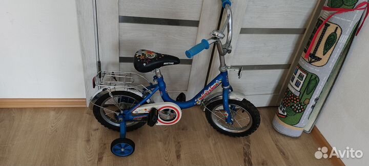 Велосипед детский 4 колесный