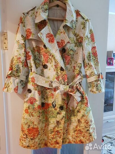 Плащ (Италия)