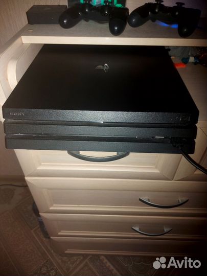 Sony playstation 4 pro 1tb