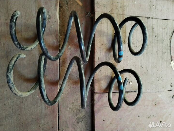 Передние стойки