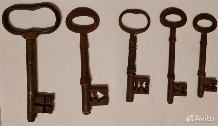 Старинные ключи