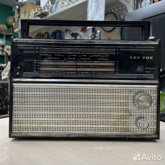 Радиоприемник VEF 202 (Сзр)