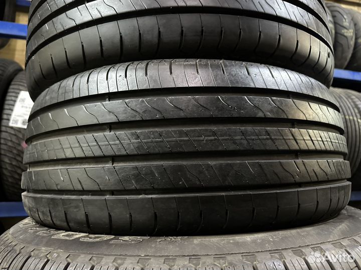 Goodyear EfficientGrip Performance 2 215/50 R17