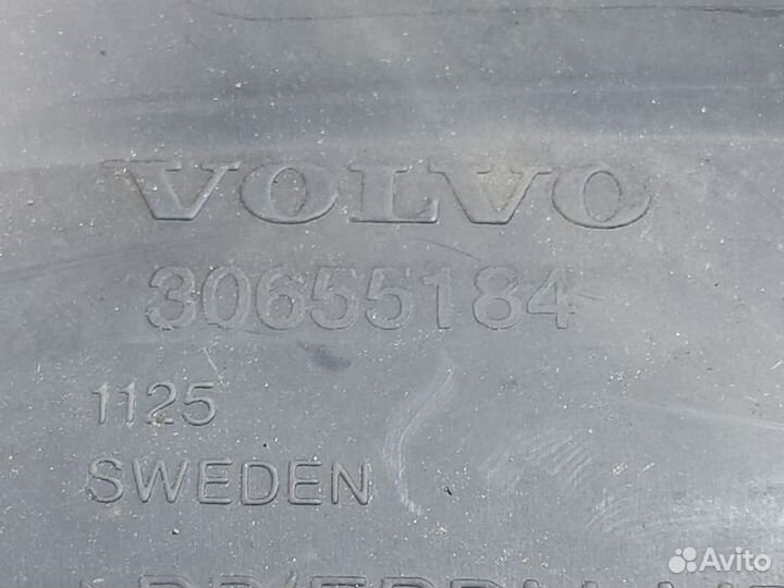 Молдинг крыла заднего правый Volvo Xc 90 2002 2015