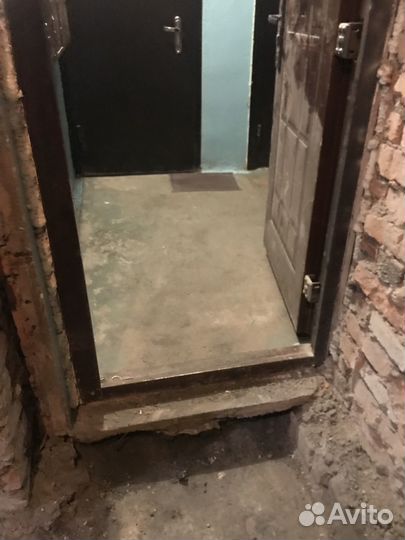 Дверь входная металлическая б/у 85х205