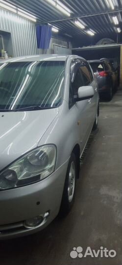 Toyota Ipsum 2.4 AT, 2001, 390 000 км