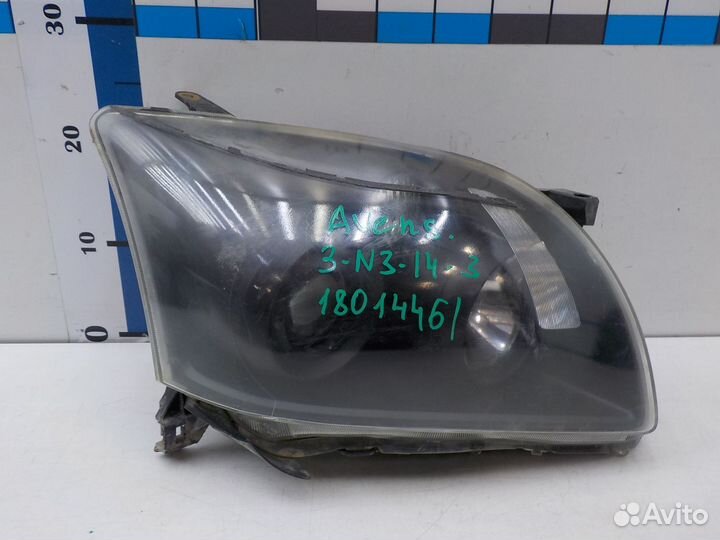 Фара правая Toyota Avensis 2003-2008