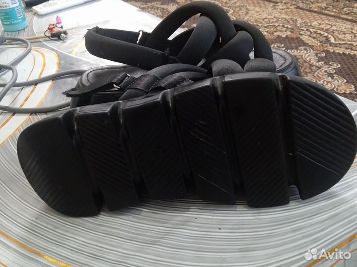 Босоножки на липучке 37.5