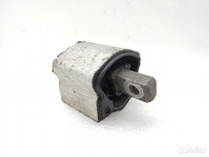 Подушка АКПП Mercedes-Benz E-Class W211 2.2 2008