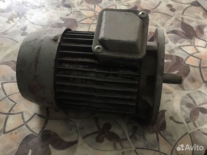 Электродвигатель 220 380 бу