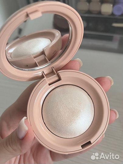 Rare beauty хайлайтер enlighten