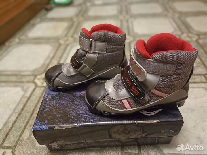 Ботинки лыжные 33 NNN