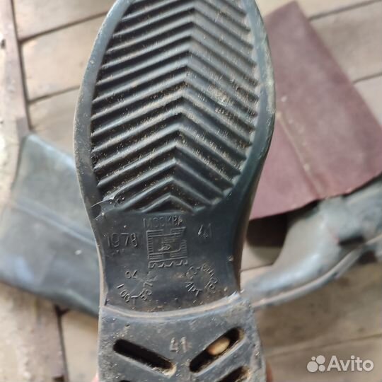 Резиновые сапоги рыбацкие