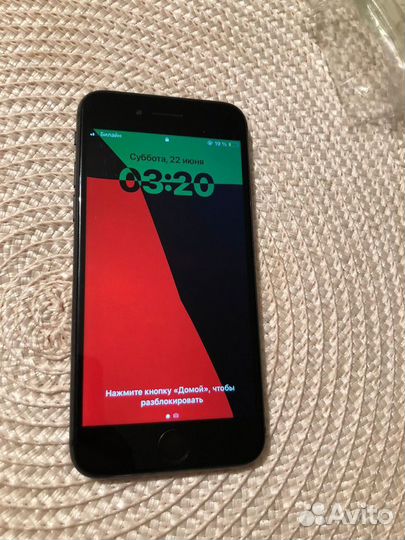 iPhone SE (2020), 64 ГБ