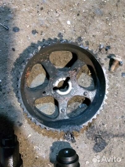 Распредвал впускной Geely MK Cross