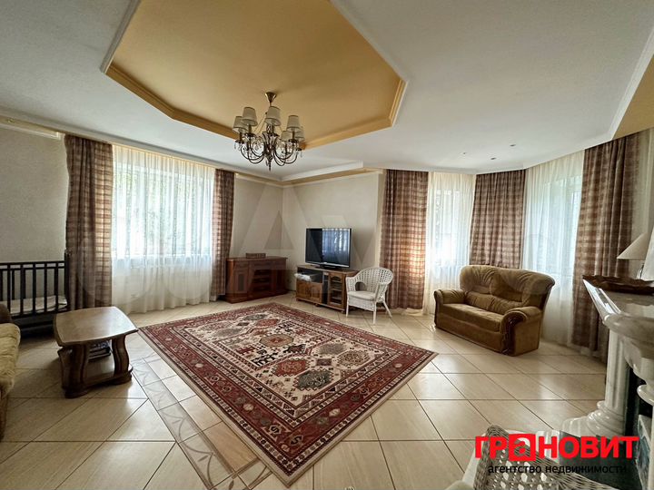 Коттедж 354,6 м² на участке 16 сот.