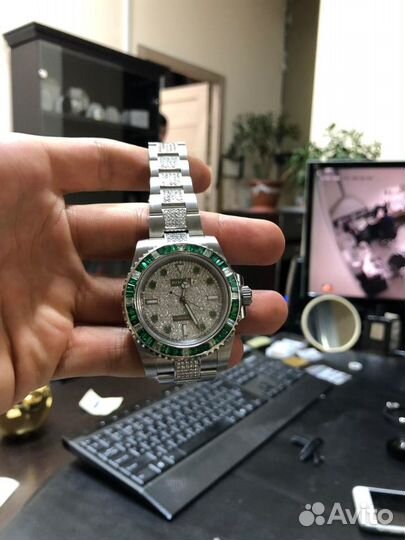 Роскошные часы Rolex с бриллиантами