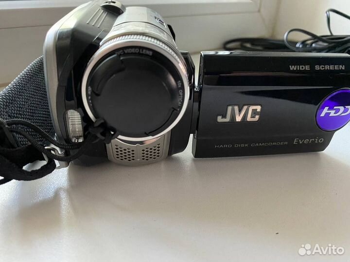 Видеокамера JVC Everio GZ-MG67E