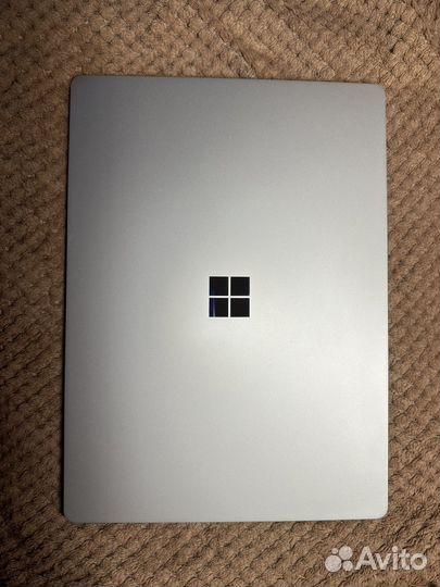 Microsoft surface laptop 2