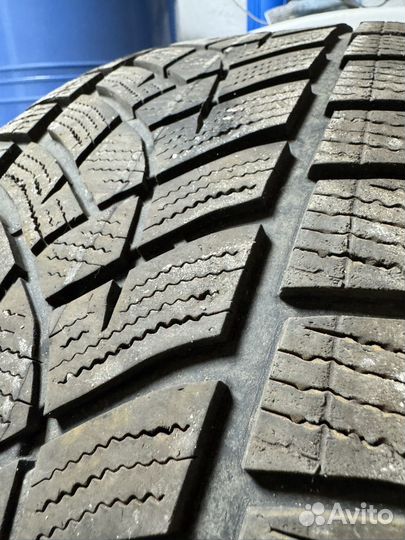 Goodyear UltraGrip Performance SUV Gen-1 255/55 R20 110V