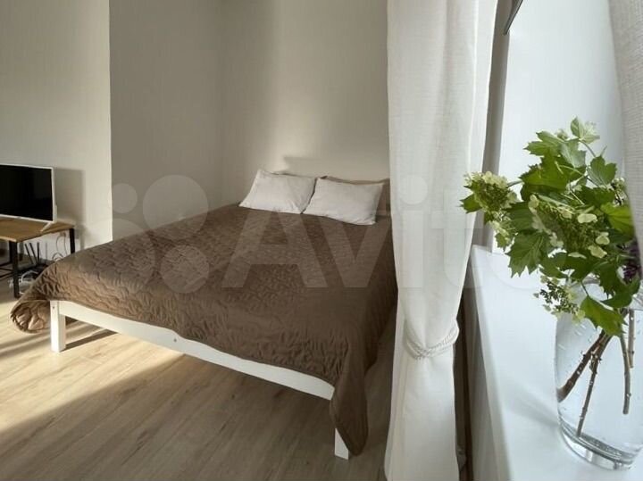 Квартира-студия, 42 м², 2/3 эт.