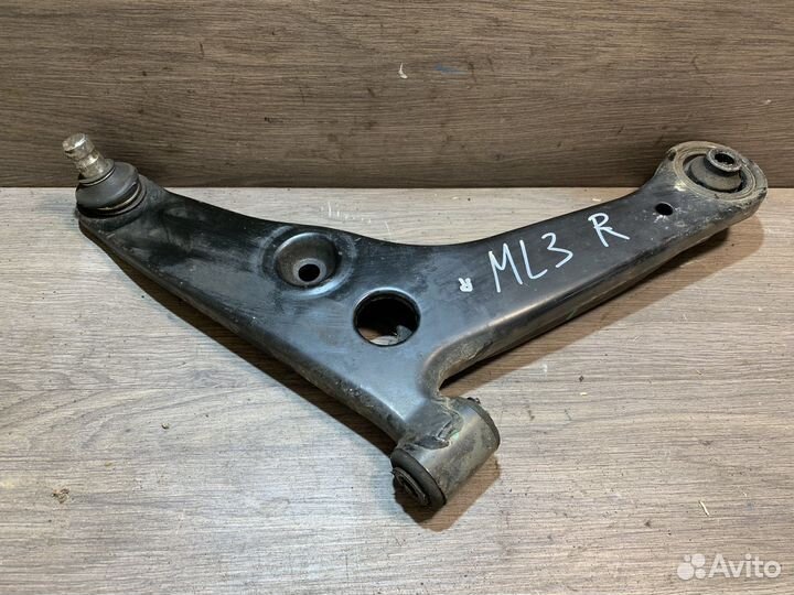 Рычаг Митцубиси Лансер 9 передний правый