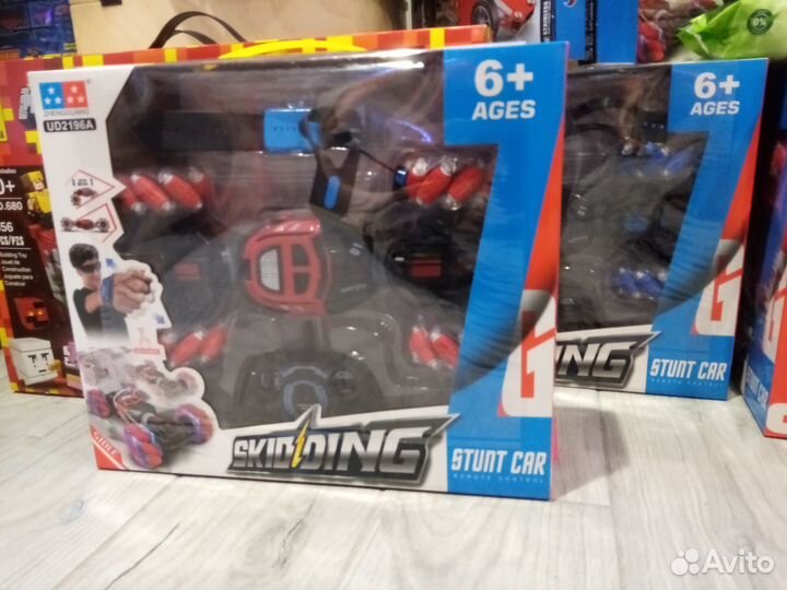 Skidding машинка с управлением жестами