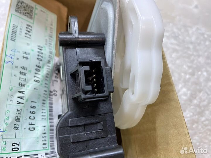 Привод заслонки отопителя Toyota