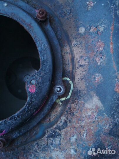 Бак топливный Citroen C-Crosser 2.4 2011