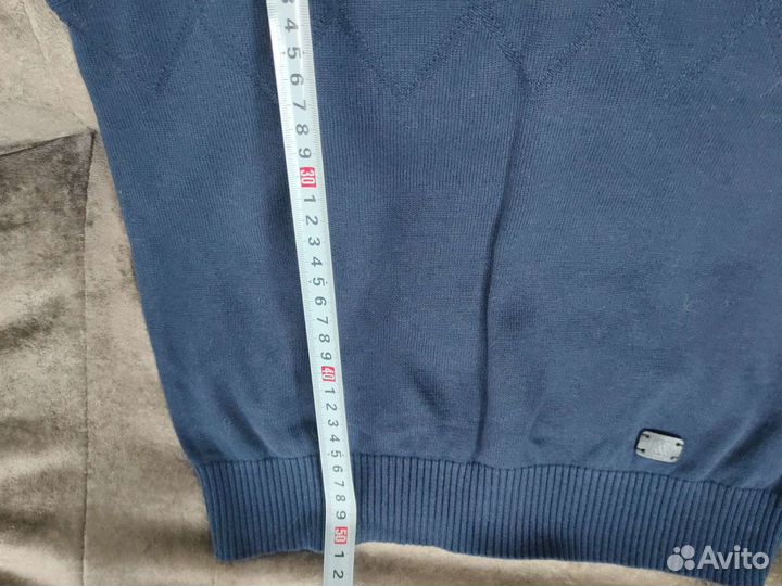 Два жилета для мальчика 5-6 класс