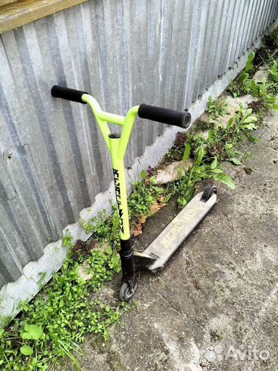 Трюковой самокат